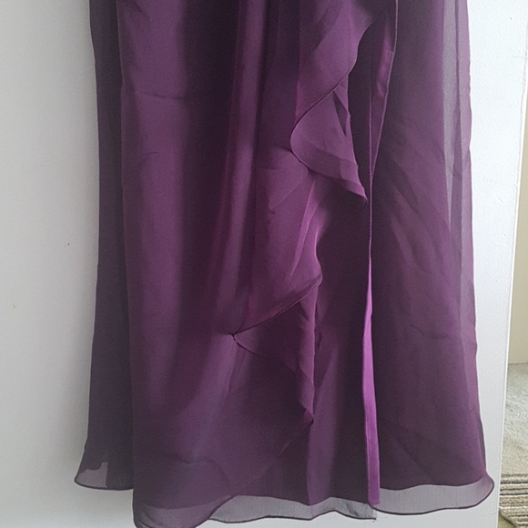 Gala/ Bridesmaids Dress - Picture 3 of 5